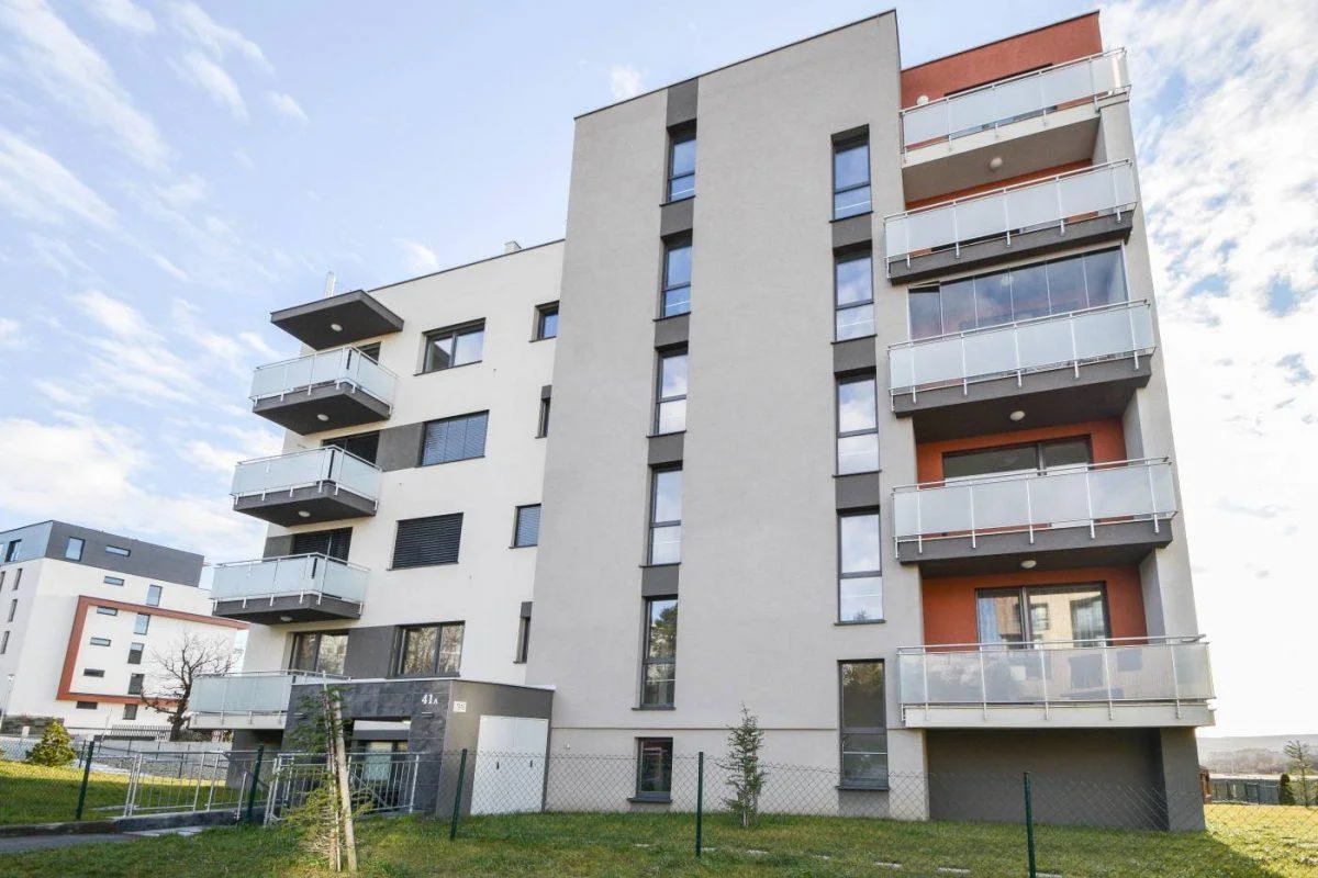Новая трёхкомнатная квартира аренда Братислава Drotárska cesta — фото 23