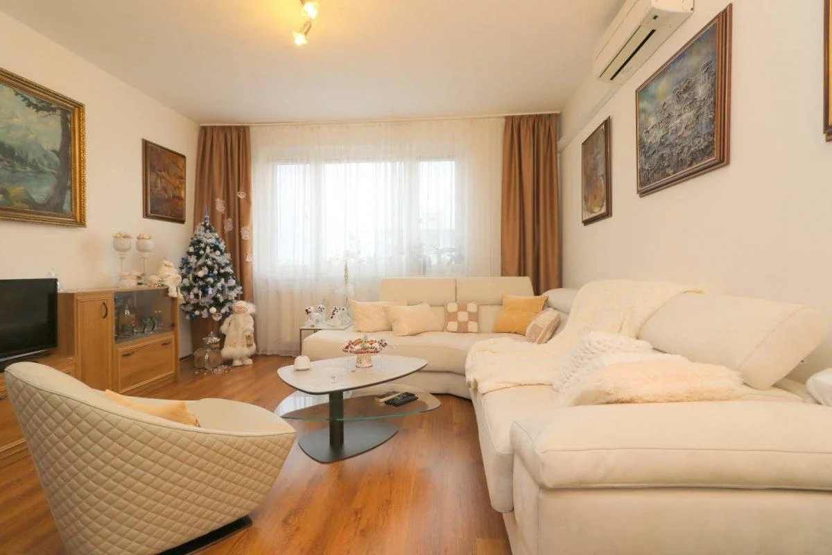 Трехкомнатная продажа Братислава Petržalka — фото 3