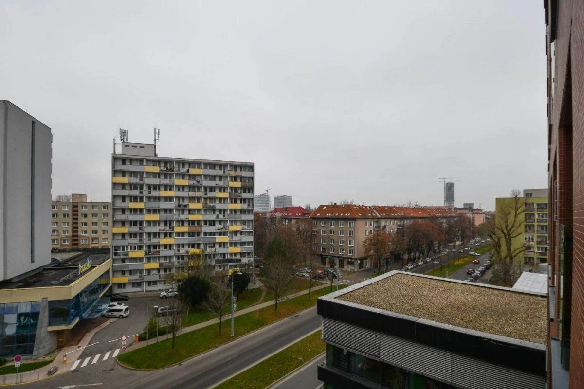 Трехкомнатная квартира снять Братислава Viktória — фото 12