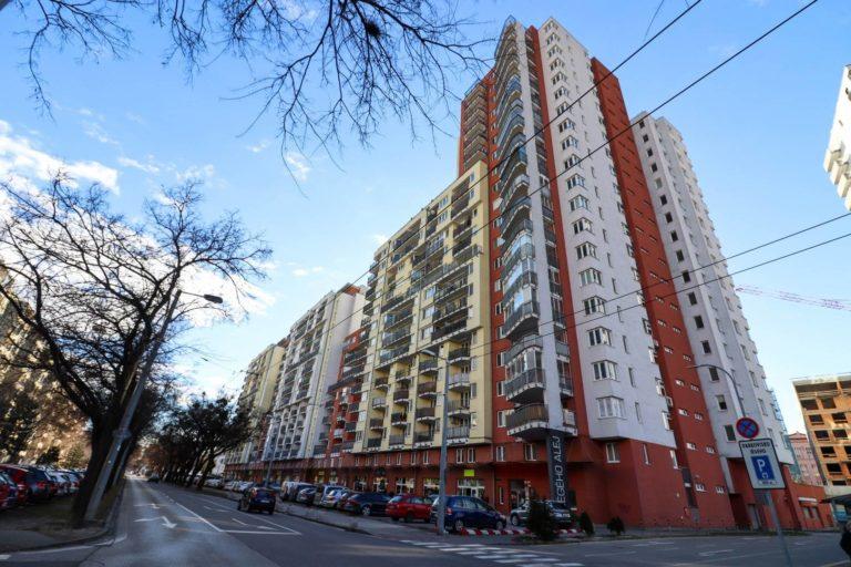 Двухкомнатная долгосрочно снять Братислава