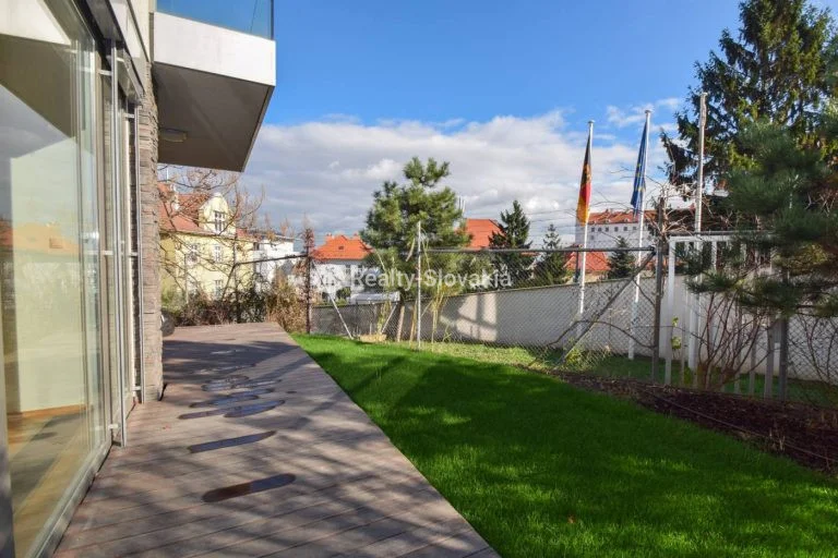 2-х комнатная квартира аренда комплекс Diplomat Park