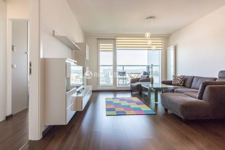2-комнатная квартира аренду Panorama City 16 этаж