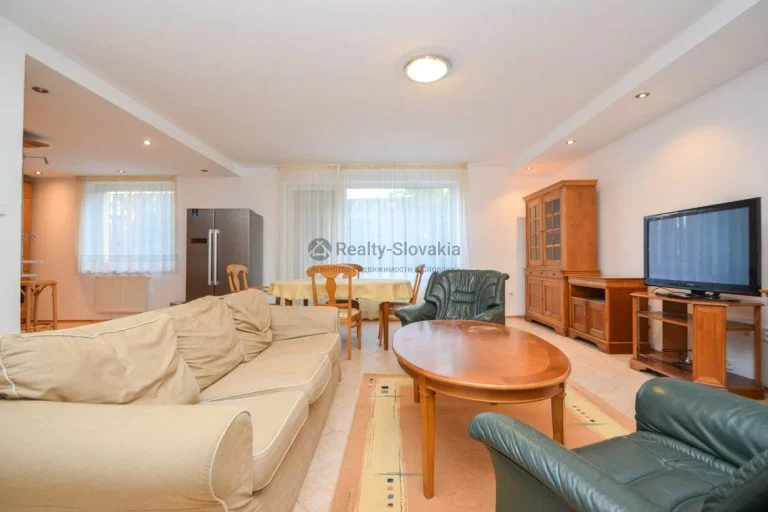 4-к квартира аренда Братислава Líščie údolie