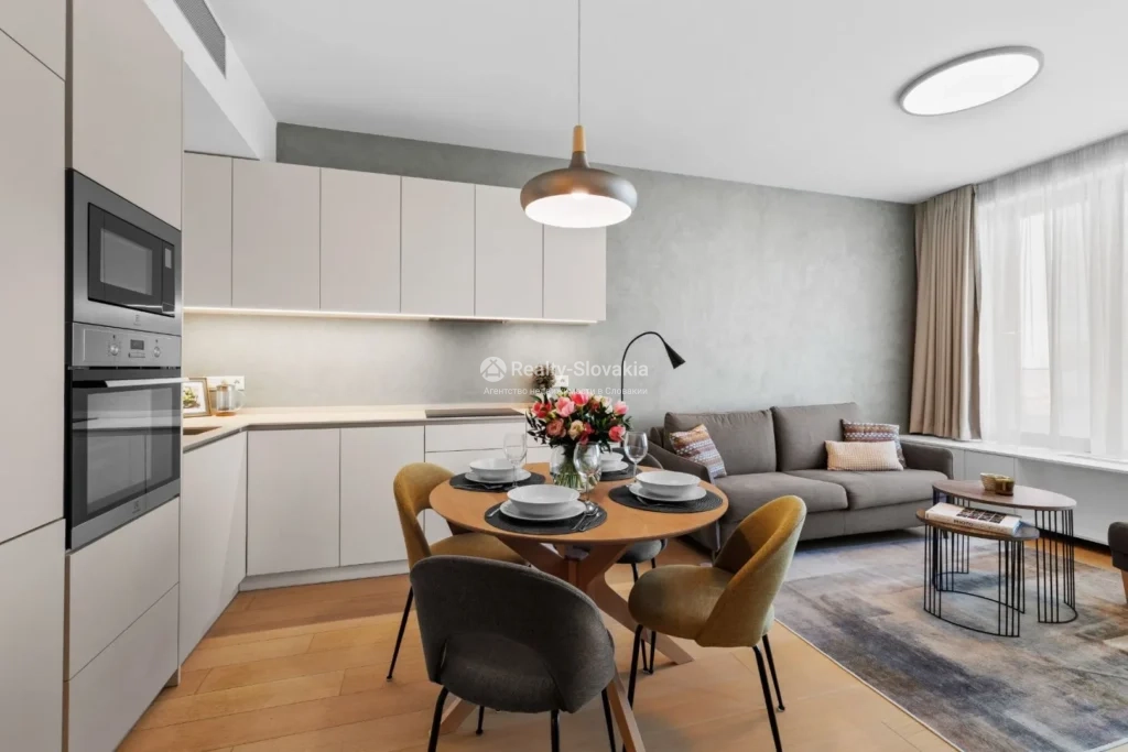 2-к квартира продажа Братислава SKY PARK 15 этаж — фото 1