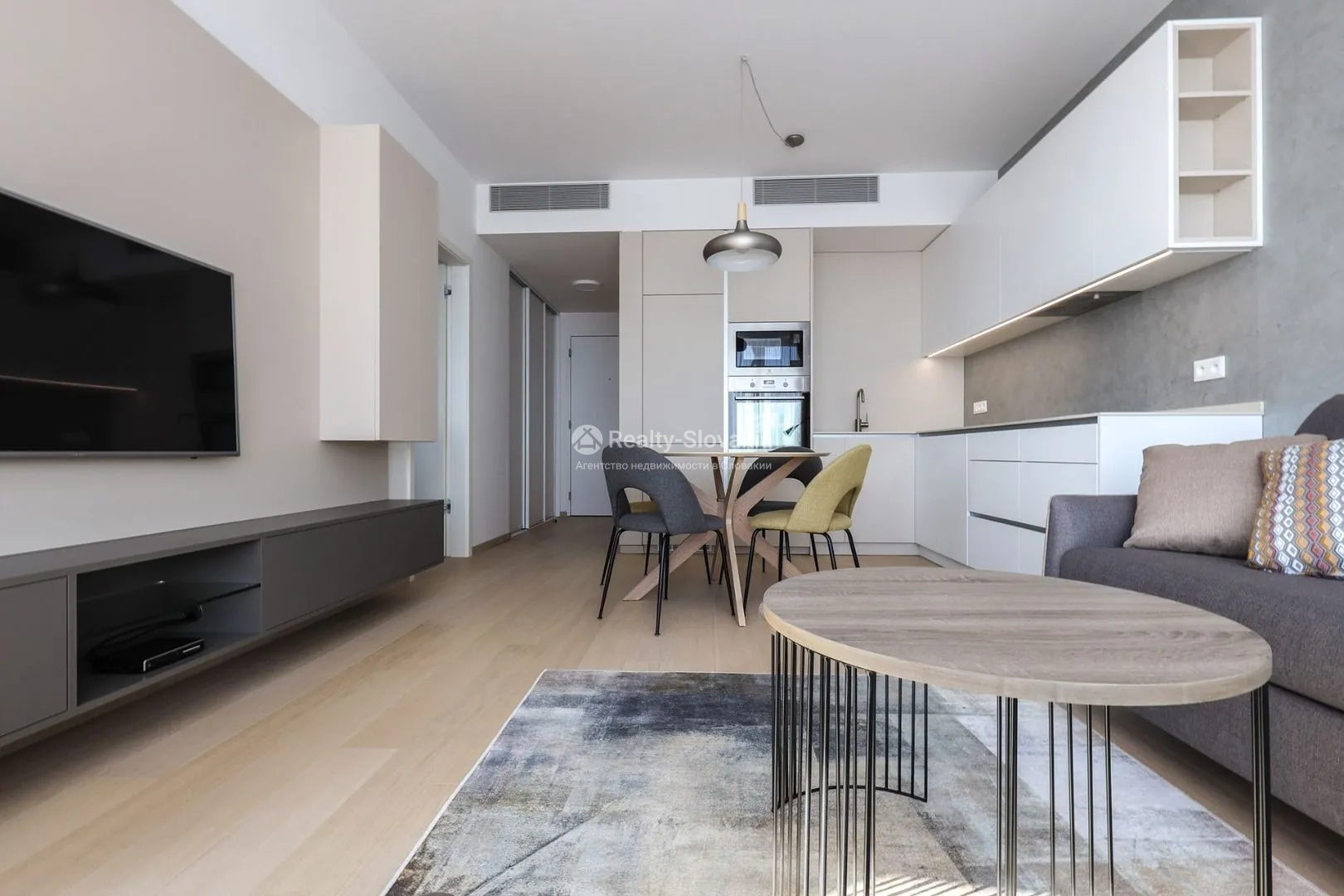 2-к квартира аренда Братислава SKY PARK 15 этаж