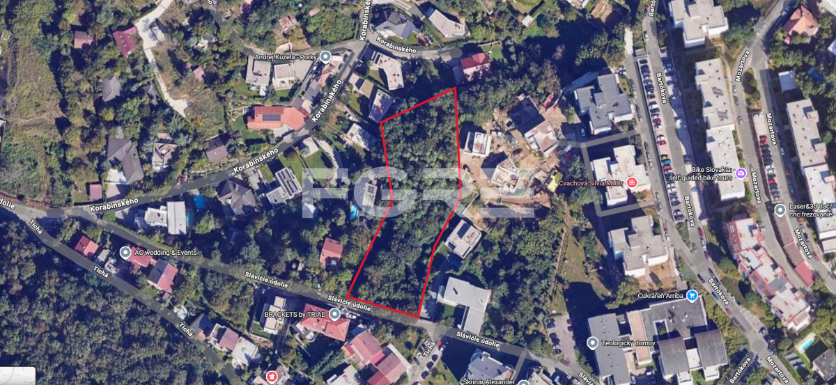 Участок земли с красной рамкой на карте — Участок, продажа, Братислава I - Старе Место (Staré Mesto)