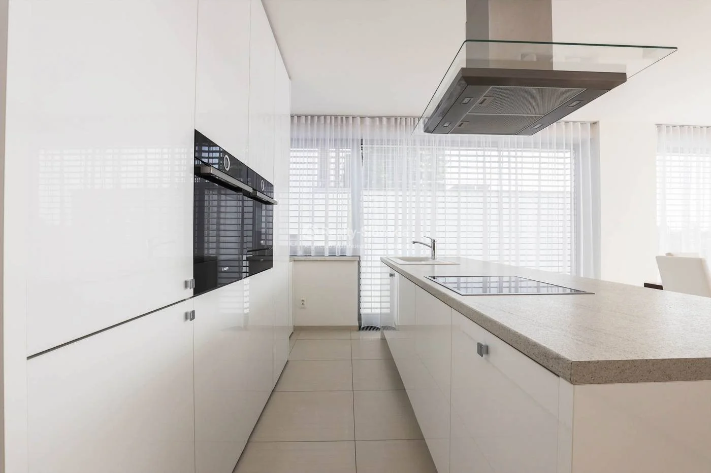 Аренда 5-комнатной квартиры 194 м² в Братиславе — Vila Terézia, Tajovského — фото 7