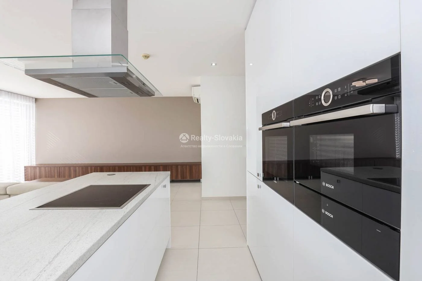 Аренда 5-комнатной квартиры 194 м² в Братиславе — Vila Terézia, Tajovského — фото 9