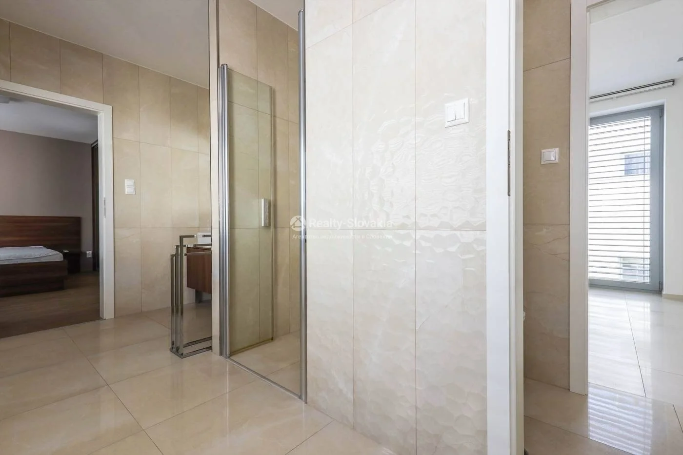 Аренда 5-комнатной квартиры 194 м² в Братиславе — Vila Terézia, Tajovského — фото 17